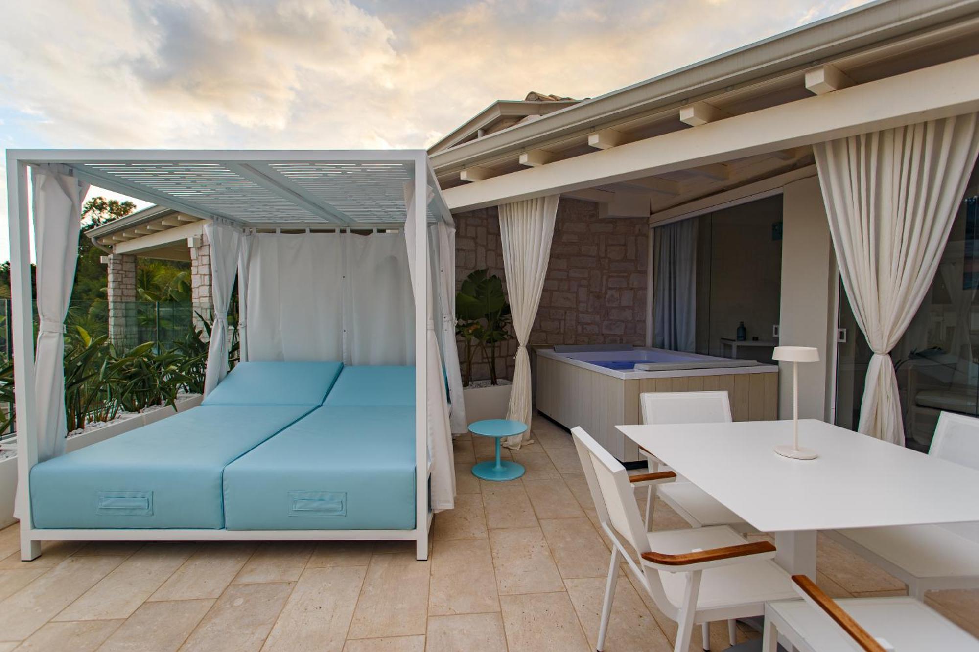 Oasi Blu Sardinia Hotel Santa Margherita di Pula Exterior photo